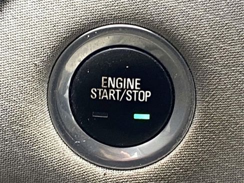 Used 2020 Chevrolet Malibu LT image 22