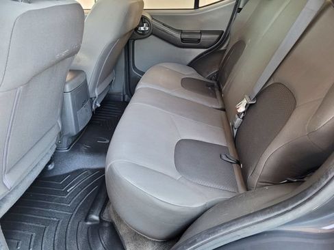 Used 2012 Nissan Xterra S AWD/4WD image 18