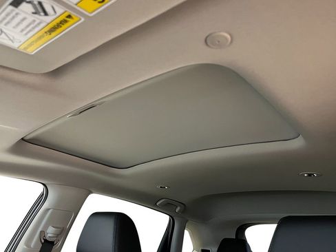 New 2026 Honda HR-V EX-L image 23