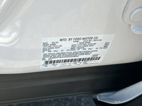 Certified 2023 Ford Explorer XLT w/ Equipment Group 202A RWD image 29