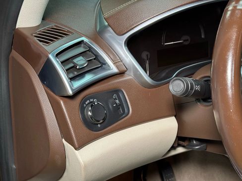 Used 2015 Cadillac SRX Luxury w/ Driver Awareness Package image 37