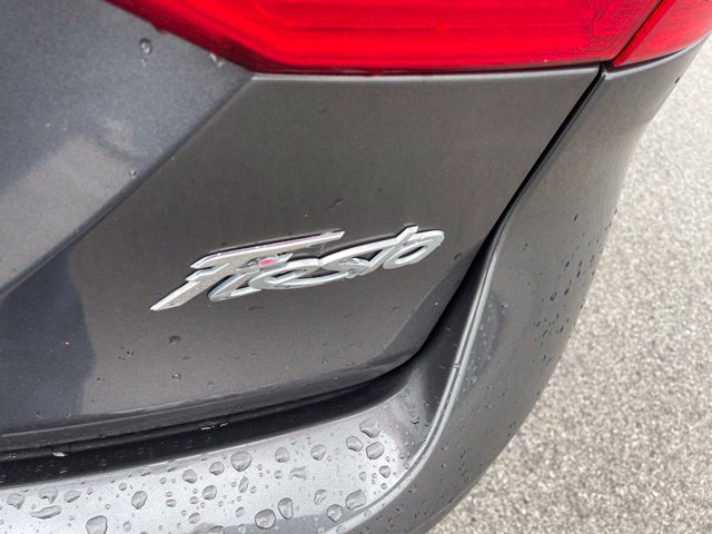Used 2017 Ford Fiesta SE FWD image 9
