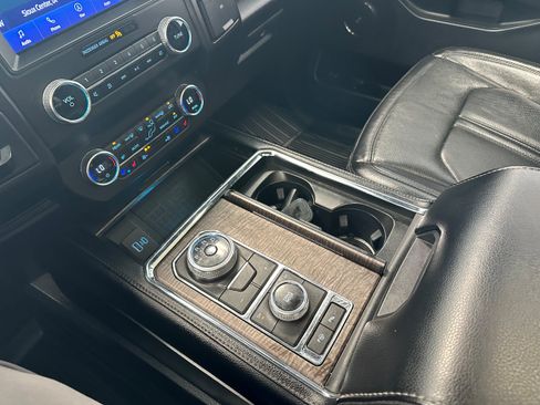 Used 2020 Ford Expedition Max Limited w/ Equipment Group 302A AWD/4WD image 21