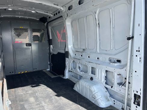 Used 2020 Ford Transit 250 Medium Roof image 7