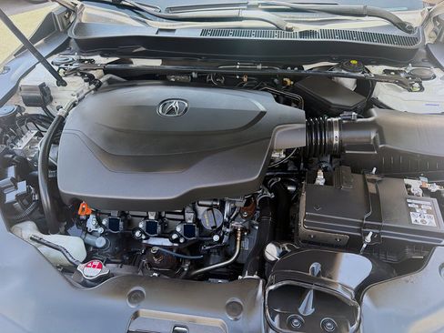 Used 2015 Acura TLX V6 w/ Technology Package FWD image 34