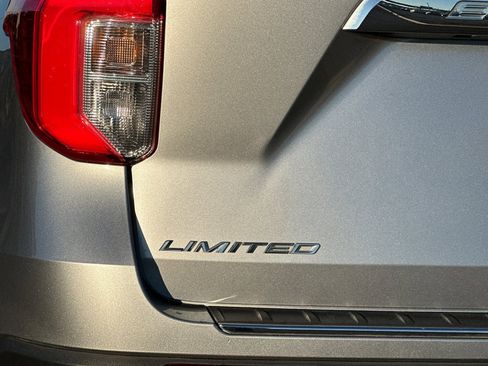 Used 2020 Ford Explorer Limited w/ Class III Trailer Tow Package image 35