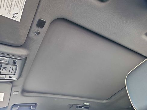 Used 2021 Chevrolet Tahoe Premier image 19