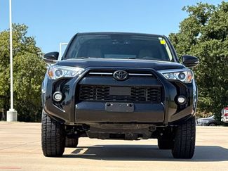 Used 2023 Toyota 4Runner SR5 Premium w/ Moonroof Package AWD/4WD video 2