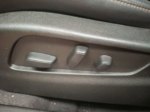 Used 2022 Cadillac XT4 Sport w/ LPO, Onyx Lite Package image 10