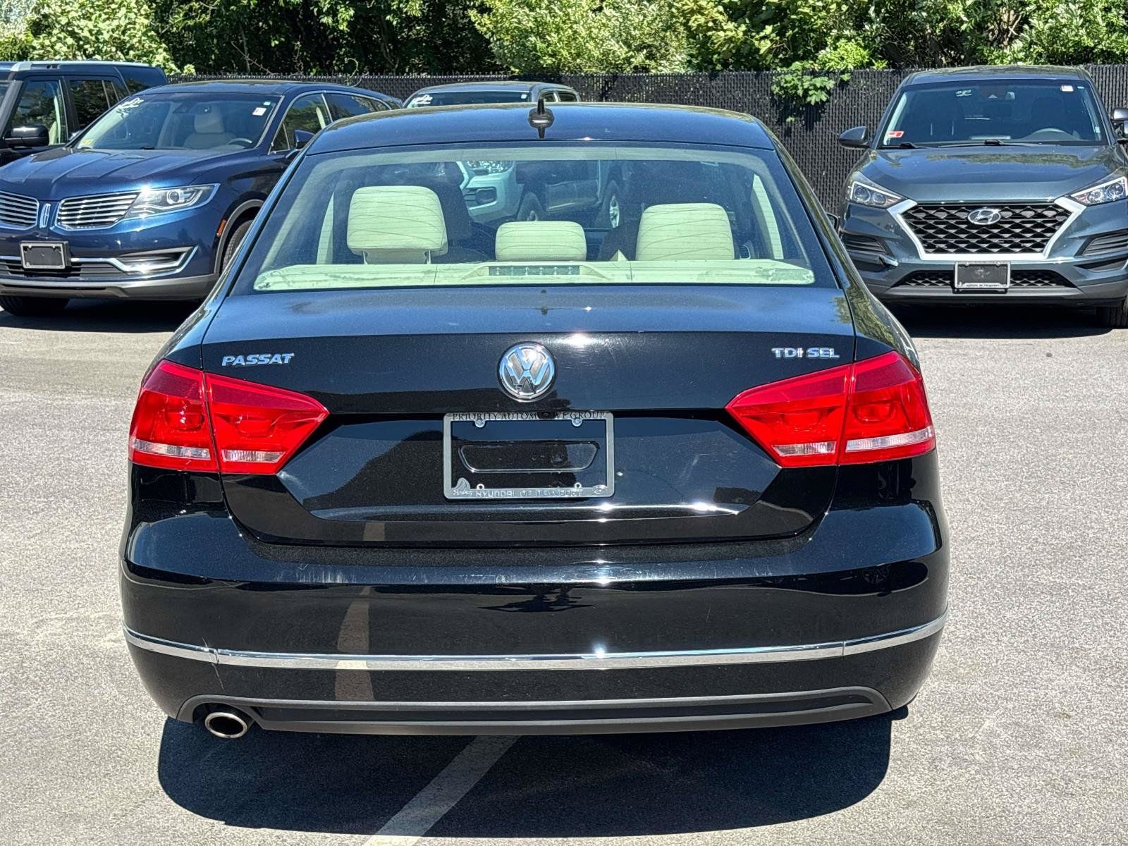 Used 2014 Volkswagen Passat TDI SEL Premium FWD image 5