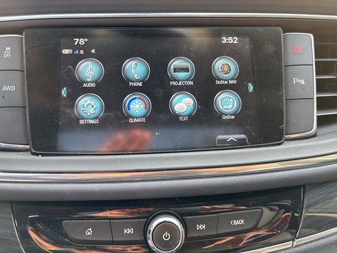 Used 2019 Buick Enclave Essence image 15