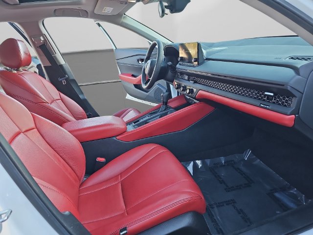 Used 2023 Honda Accord EX image 12