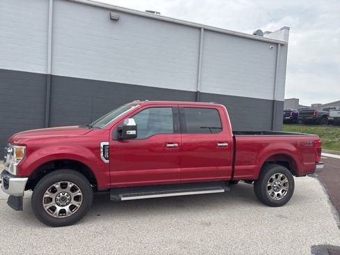 Certified 2022 Ford F250 Lariat w/ Lariat Ultimate Package image 2