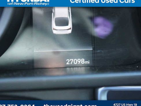 Certified 2023 Hyundai Elantra SEL image 11