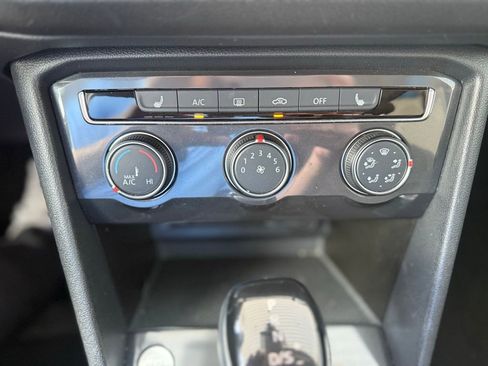 Used 2024 Volkswagen Tiguan S image 22