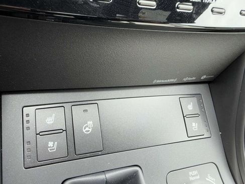 Used 2025 Lexus IS 350 F Sport image 27