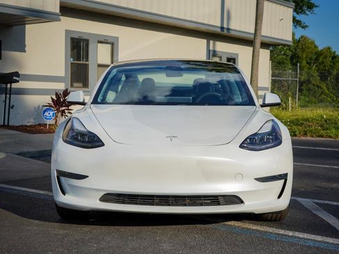 Used 2023 Tesla Model 3 Standard Range RWD image 2