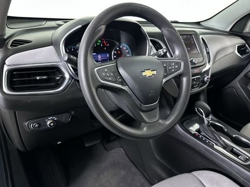 Used 2022 Chevrolet Equinox LT FWD image 10