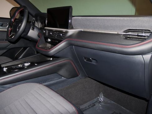 Used 2025 Ford Explorer ST-Line w/ Premium Package image 61