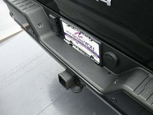 Used 2024 GMC Sierra 3500 AT4 w/ Technology Package image 17