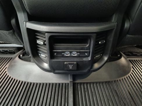 Used 2021 RAM 1500 Laramie AWD/4WD image 22