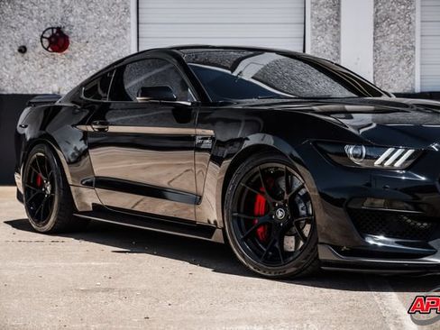 Used 2017 Ford Mustang Shelby GT350 w/ Electronics Package RWD image 41