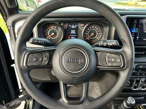 Certified 2025 Jeep Wrangler Unlimited Sport AWD/4WD image 19