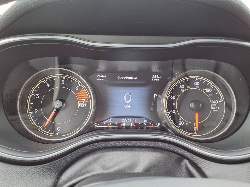 Used 2023 Jeep Cherokee Altitude Lux w/ Lux Elite Package AWD/4WD image 36