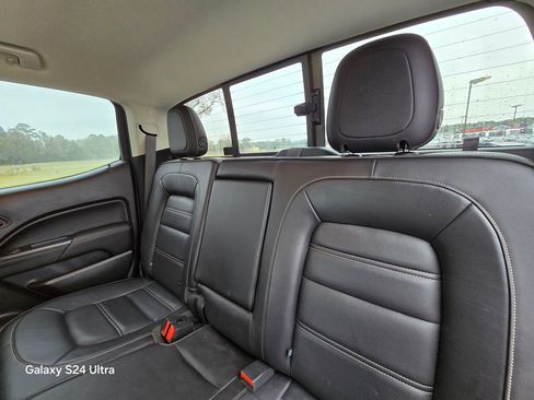 Used 2018 GMC Canyon Denali image 16