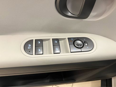 New 2026 Hyundai Ioniq 5 SEL image 22