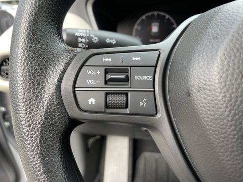 Certified 2023 Honda HR-V LX image 13