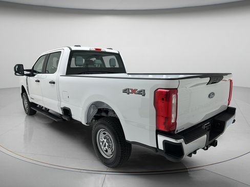 New 2026 Ford F250 XL w/ XL Chrome Package AWD/4WD image 5