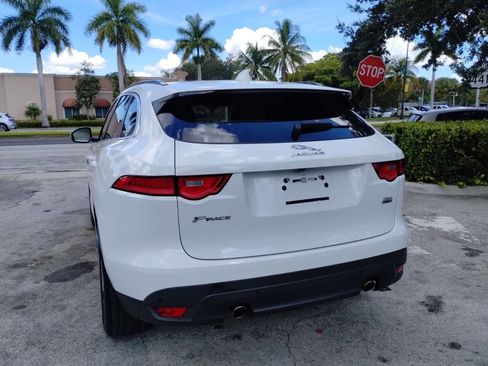 Used 2019 Jaguar F-PACE Premium AWD/4WD image 12