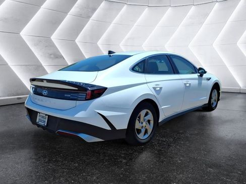 Used 2025 Hyundai Sonata SE FWD image 5