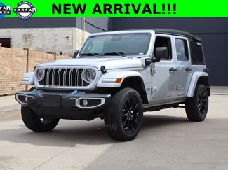Used 2024 Jeep Wrangler Unlimited Sahara AWD/4WD video 1