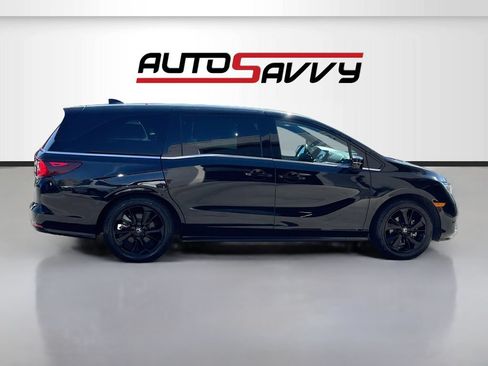 Used 2024 Honda Odyssey Sport image 8