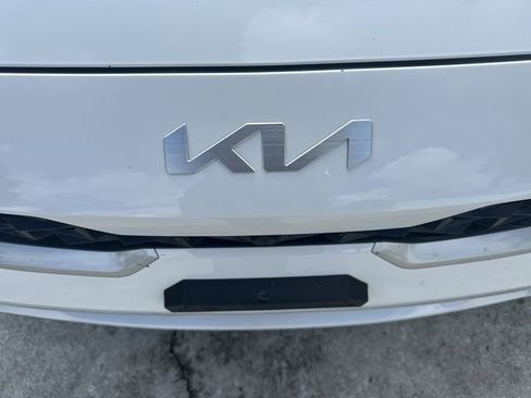 Used 2023 Kia Forte LXS image 10