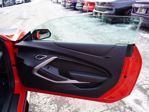 Used 2017 Chevrolet Camaro SS image 68