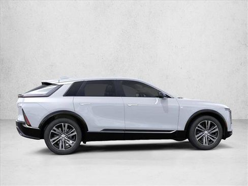 New 2026 Cadillac Lyriq Luxury image 6