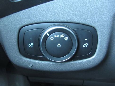 Used 2020 Ford Transit Connect XL image 25