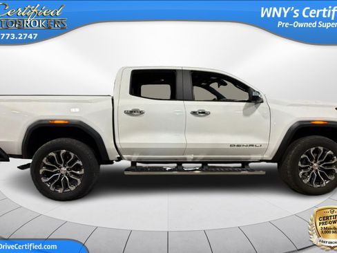 Used 2023 GMC Canyon Denali AWD/4WD image 4