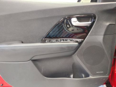 Used 2022 Kia Niro EX Premium image 17