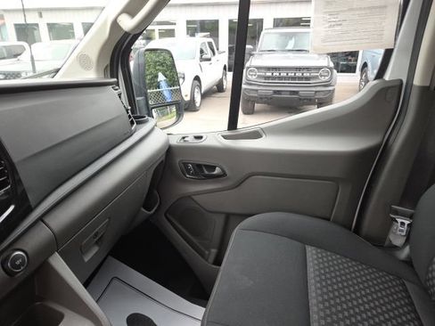 Used 2023 Ford Transit 350 XLT RWD image 21