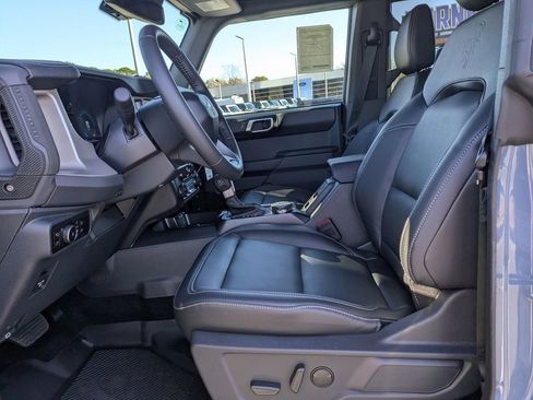 New 2025 Ford Bronco Outer Banks image 21