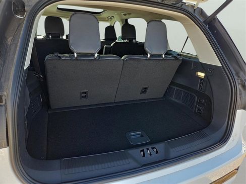 New 2026 Lincoln Aviator 2WD w/ Jet Appearance Package image 8