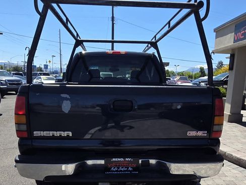 Used 2006 GMC Sierra 2500 SLT w/ Onstar Plus Package AWD/4WD image 6