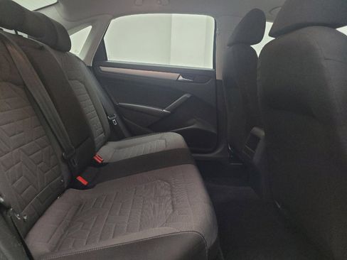 Used 2021 Volkswagen Passat 2.0T S image 19