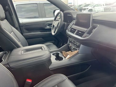 Used 2022 GMC Yukon SLT w/ SLT Luxury Package image 15