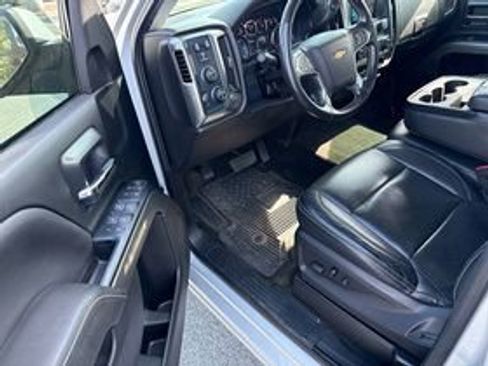 Used 2018 Chevrolet Silverado 1500 LT w/ All Star Edition AWD/4WD image 9