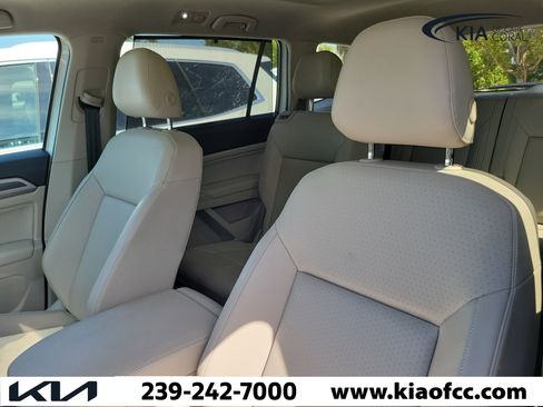 Used 2021 Volkswagen Atlas SE w/ Panoramic Sunroof Package image 7